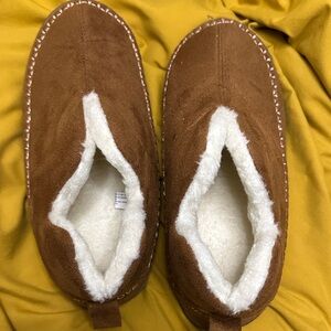 Cozy Brown Women's Slippers